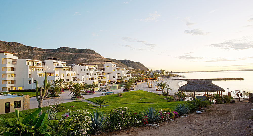 Playa de La Paz - Luxury Oceanfront Condos